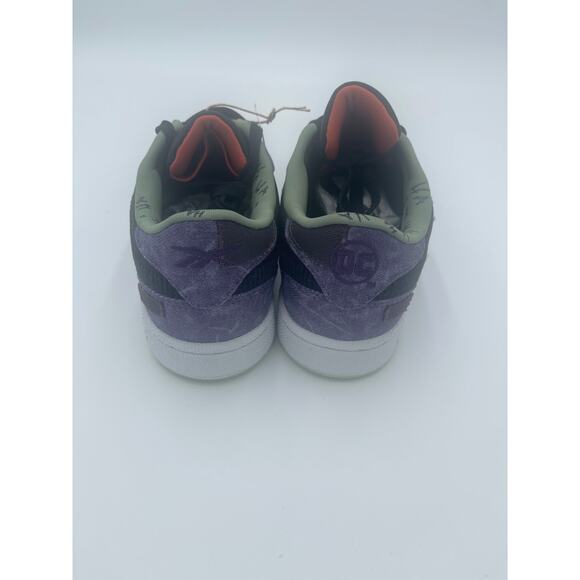 NWT DC Comic Reebok Classic Club C Joker HQ4573 US 6 - Picture 3 of 5